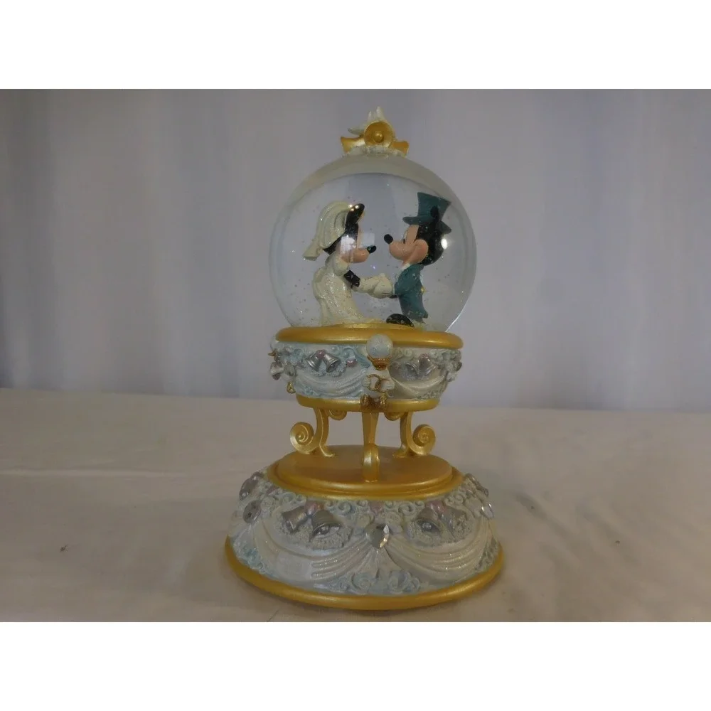 Disney Mickey Top hat and Minnie Mouse Wedding Snowglobe Snow globe